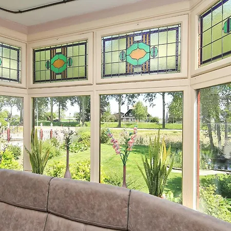 Vakantiehuis Characteristic With Wellness